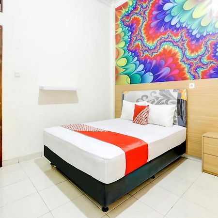 Oyo 3870 Homestay Arya Samarinda Eksteriør billede