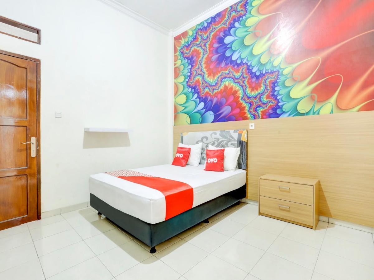Oyo 3870 Homestay Arya Samarinda Eksteriør billede