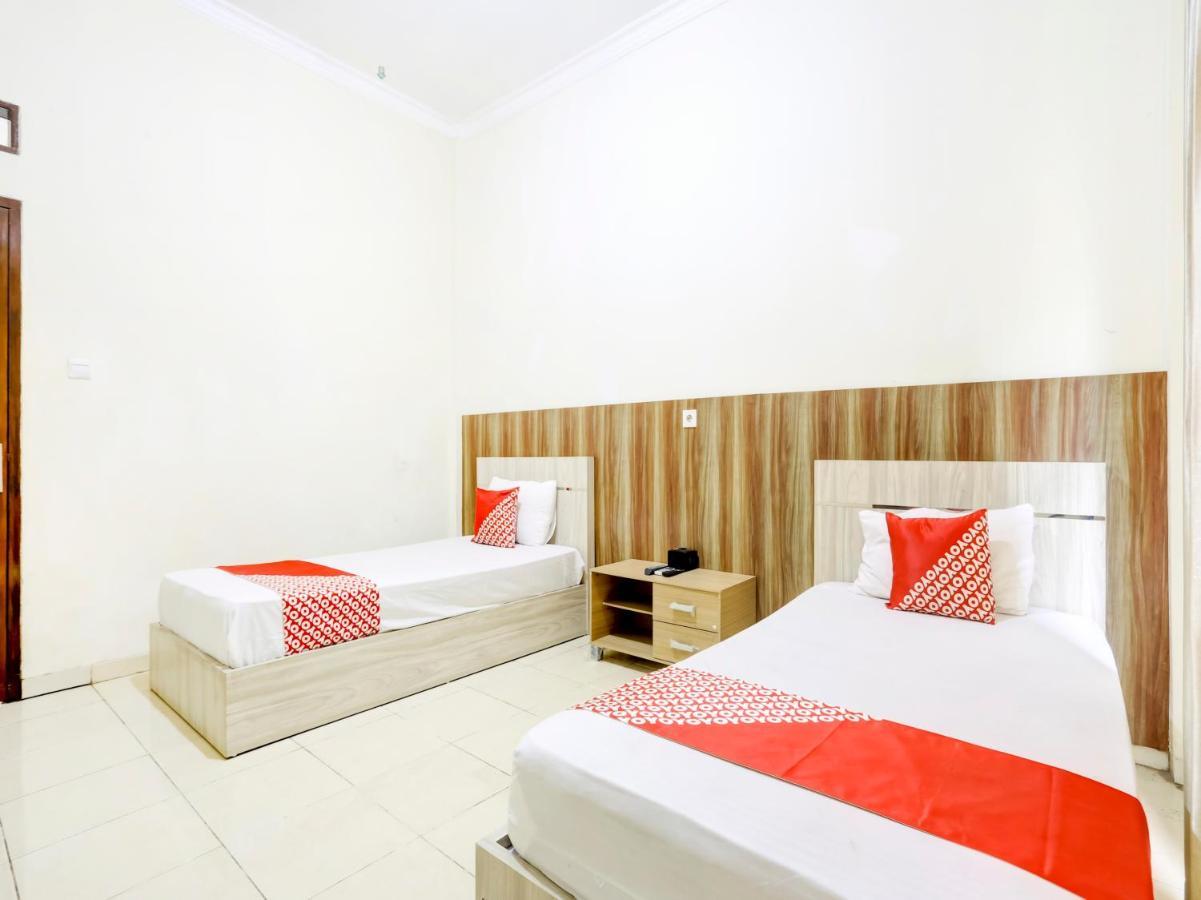Oyo 3870 Homestay Arya Samarinda Eksteriør billede